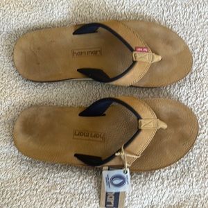 Harimari flip flops